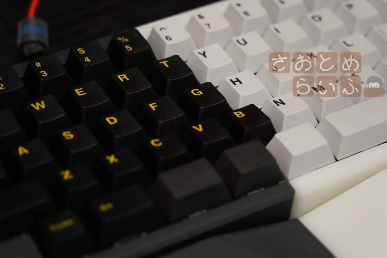 見た目も打鍵感も妥協しないコンパクト分割キーボード「7sProMax