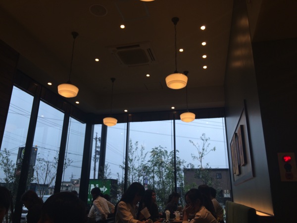 中の写真