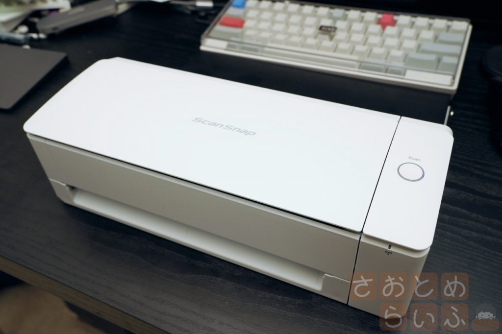 ScanSnap iX1300の全体像
